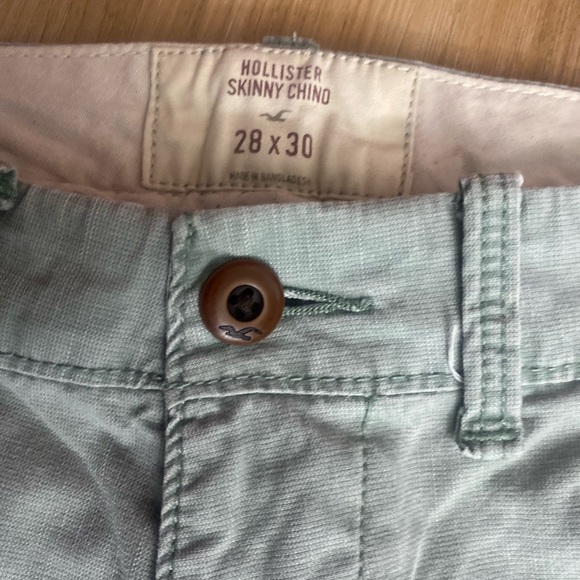 ❤️😍Hollister Pastel Soft Green Straight Leg Mid-Rise Skinny Denim Jeans - Picture 2 of 6